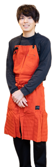 イズミの介護施設で働く笑顔のスタッフ